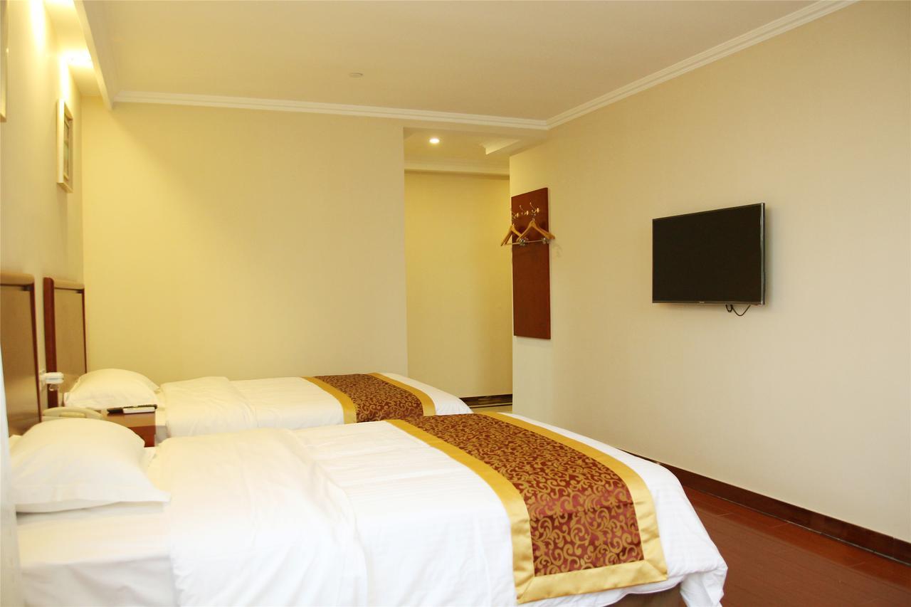 Greentree Inn Guangdong Jieyang Bus Terminal Station Ronghua Avenue Business Hotel Exterior photo
